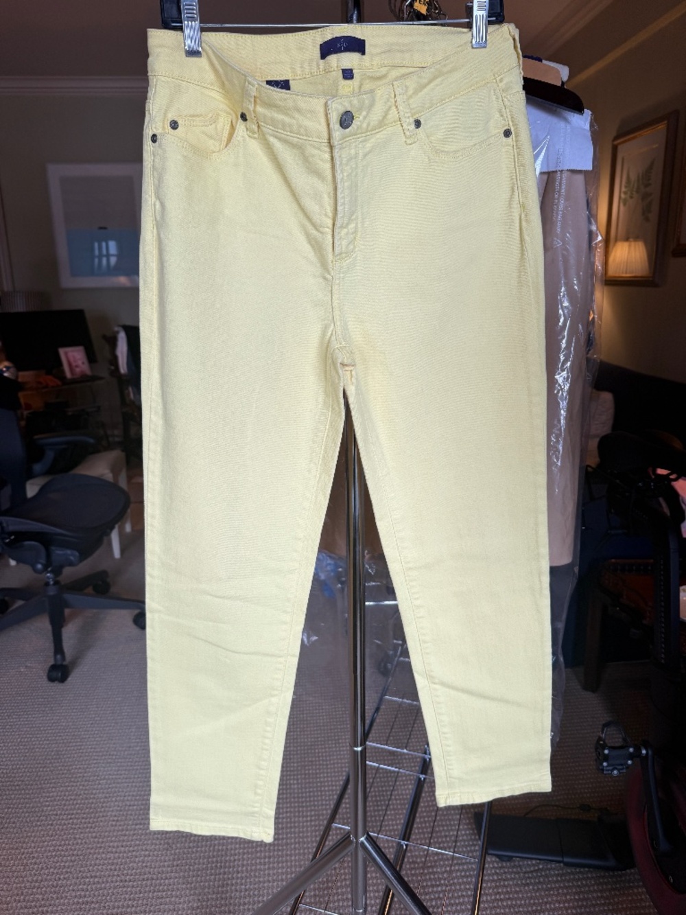 NYDJ Not Your Daughter’s Jeans Pale Yellow Straight Leg Stretch Jeans Size 10
